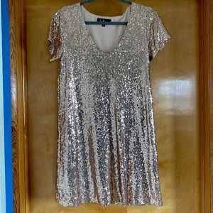 Lulu’s sparkly dress